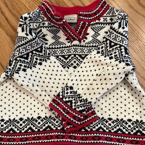 LL Bean 2t sweater